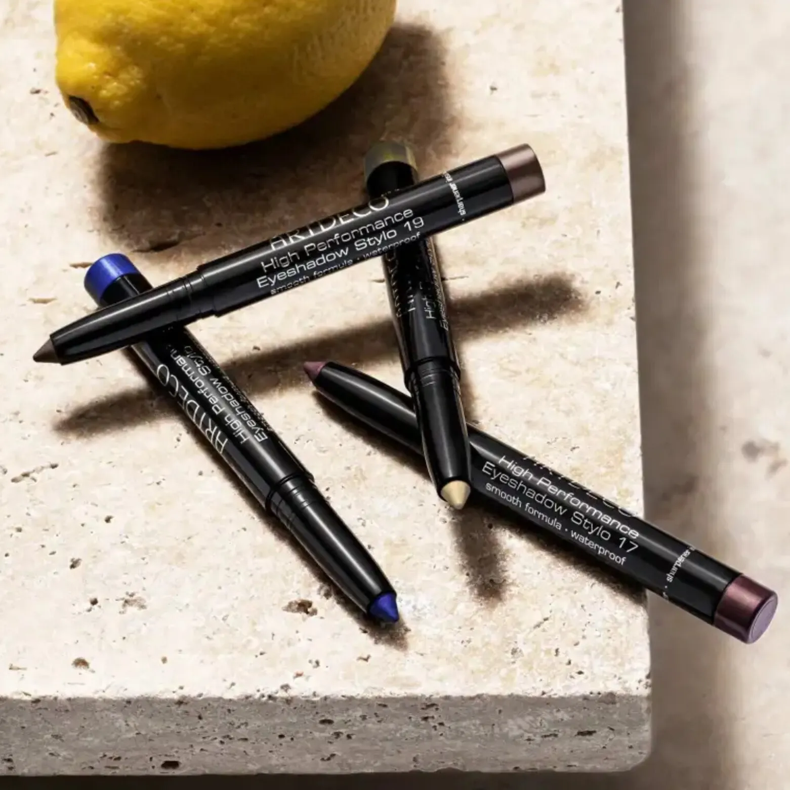 Artdeco High Performance Eyeshadow Stylo 46 Benefit Lavender Grey 1.4g (0.04oz)