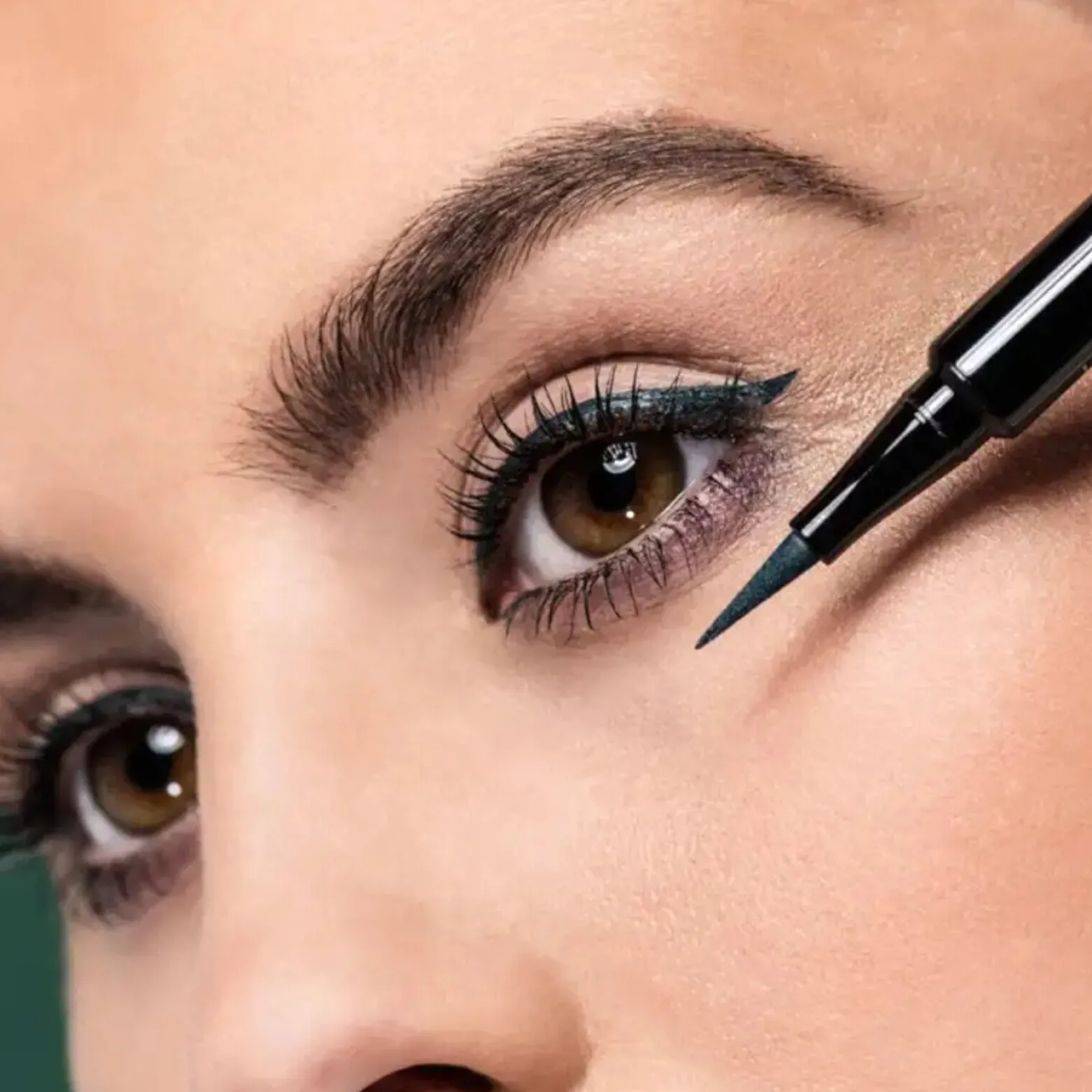 Artdeco Long-Lasting Liquid Liner Intense 08 Green Line 0.6ml (0.02floz)