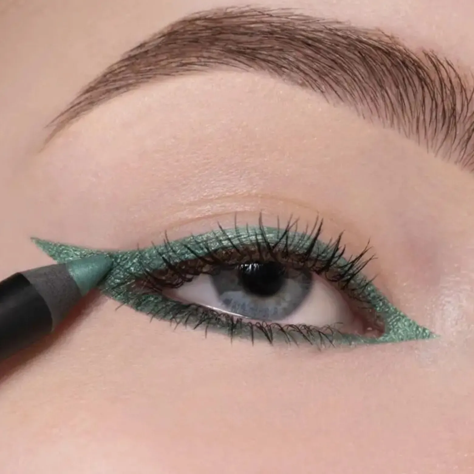 Artdeco Soft Eyeliner Waterproof 21 Shiny Light Green 1.2g (0.04oz)