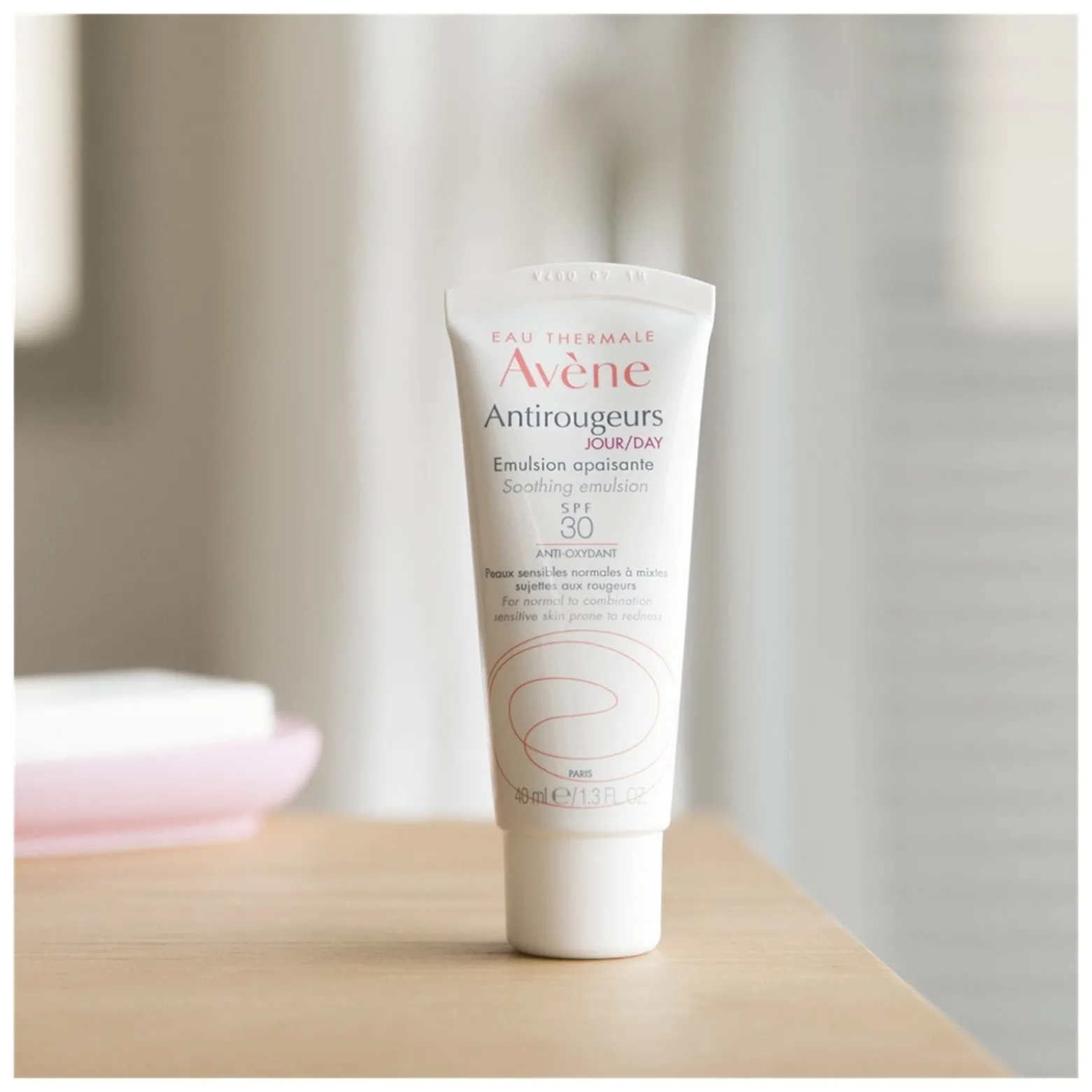 Avène Antirougeurs Day Anti-Oxydant Soothing Emulsion SPF30 40ml (1.35floz)