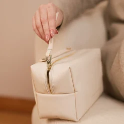 Care to Beauty Necessaire