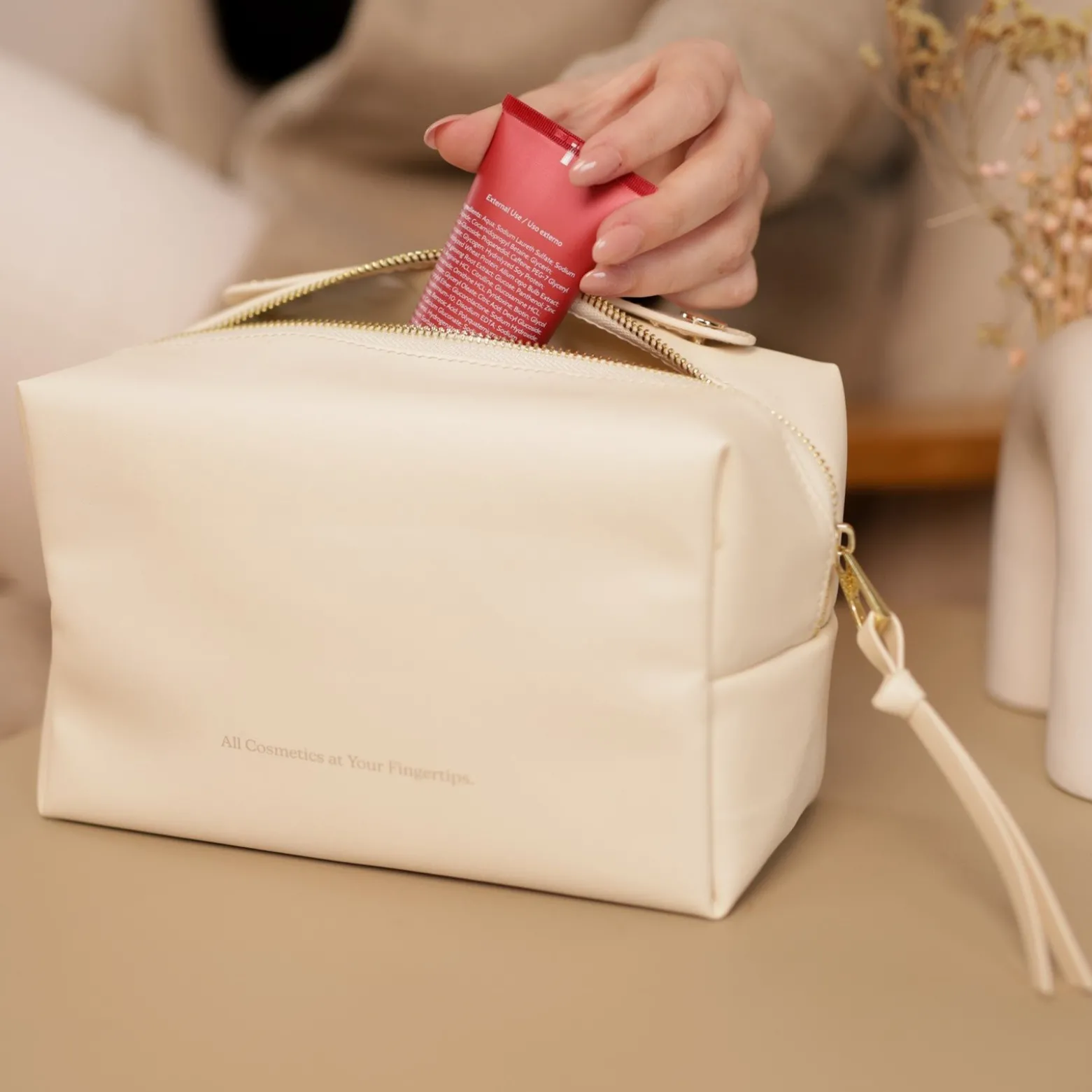 Care to Beauty Necessaire