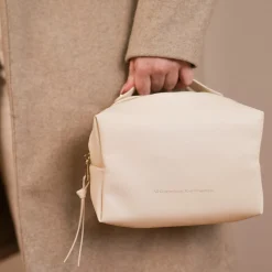 Care to Beauty Necessaire