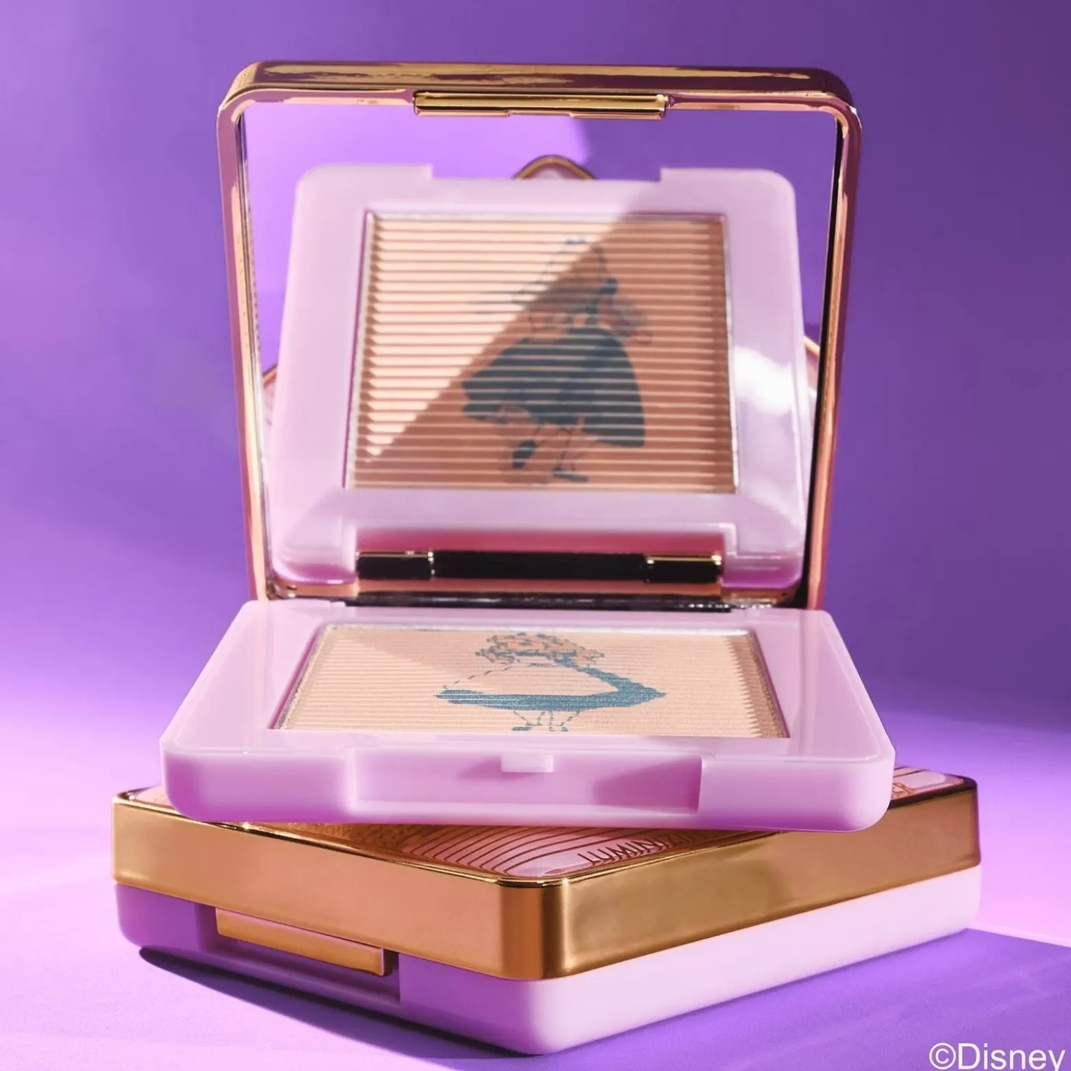 Catrice Disney Alice in Wonderland Luminizing Compact Powder C01 Slightly Confused 6.3g (0.22oz)