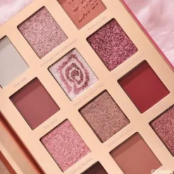 essence Disney Alice in Wonderland Eyeshadow Palette 02 Running As Fast As I Can!