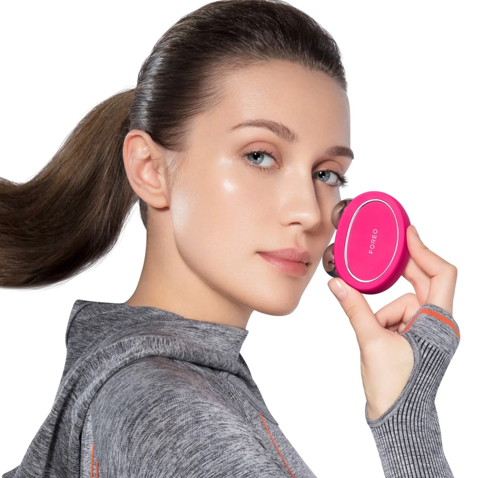 FOREO BEAR™ Smart Microcurrent Facial Toning Device Fuchsia