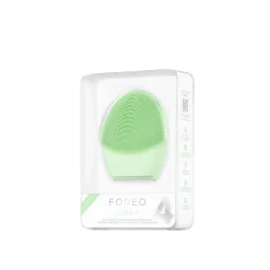 FOREO LUNA™ 4 2-In-1 Smart Facial Cleansing & Firming Device Balanced Skin Combination Skin