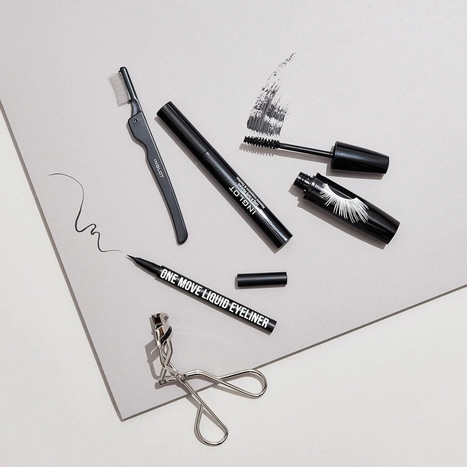 Inglot One Move Liquid Eyeliner 0.55ml (0.018floz)
