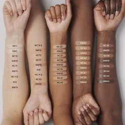 M.A.C Cosmetics Studio Radiance 24hr Luminous Lift Concealer NC42 11ml (0.37floz)
