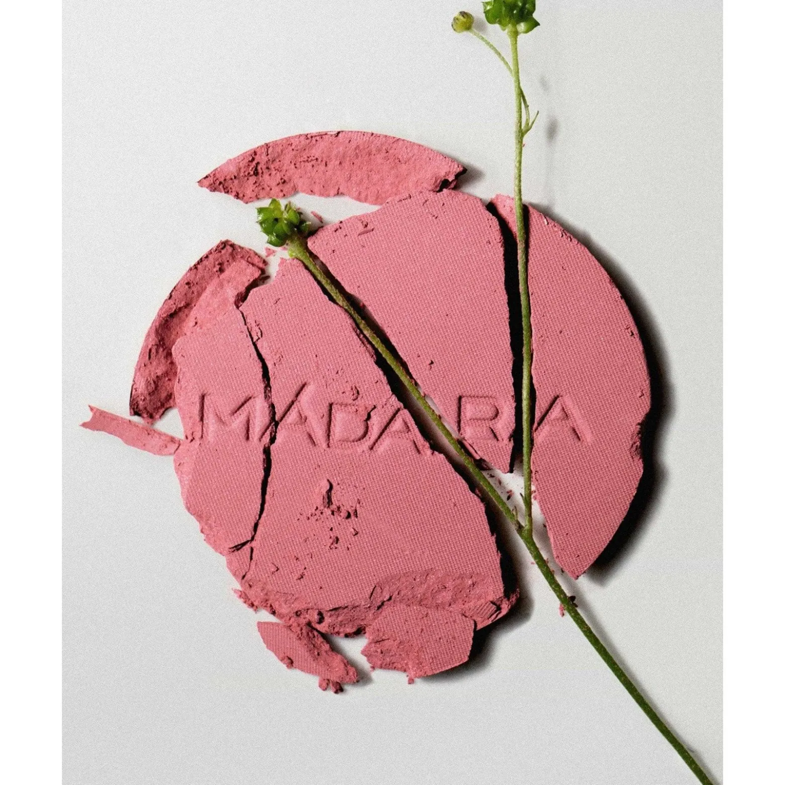 Mádara Magnetic Blush Mineral Cheek Blusher 3 Cold Cheeks 6g (0.21oz)