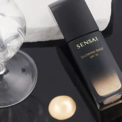 SENSAI Glowing Base SPF10 30ml (1.01floz)