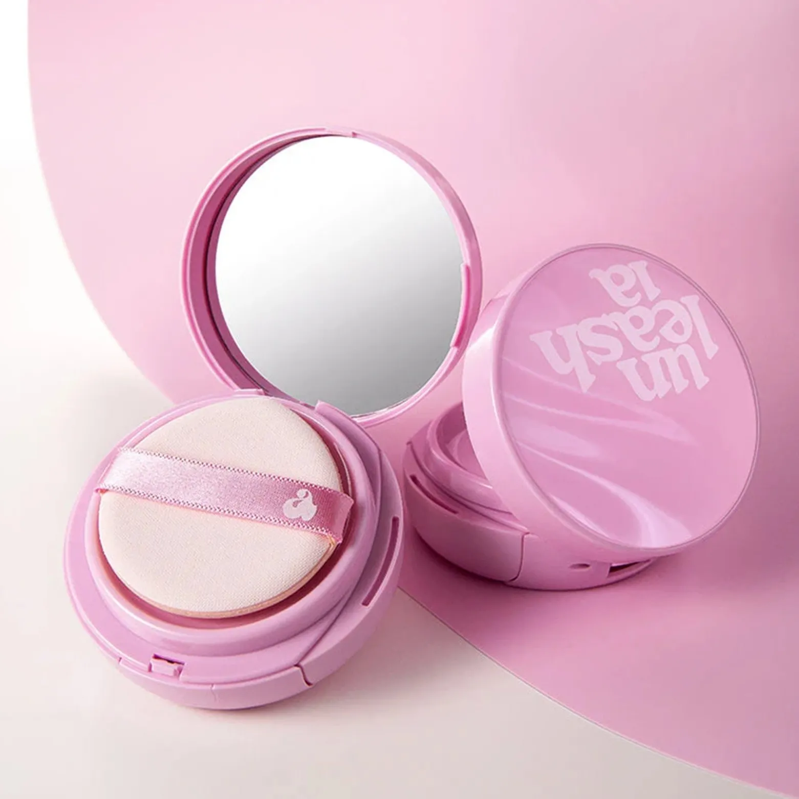 Unleashia Don't Touch Glass Pink Cushion Foundation SPF50+ 25N Molten 15g (0.52oz)