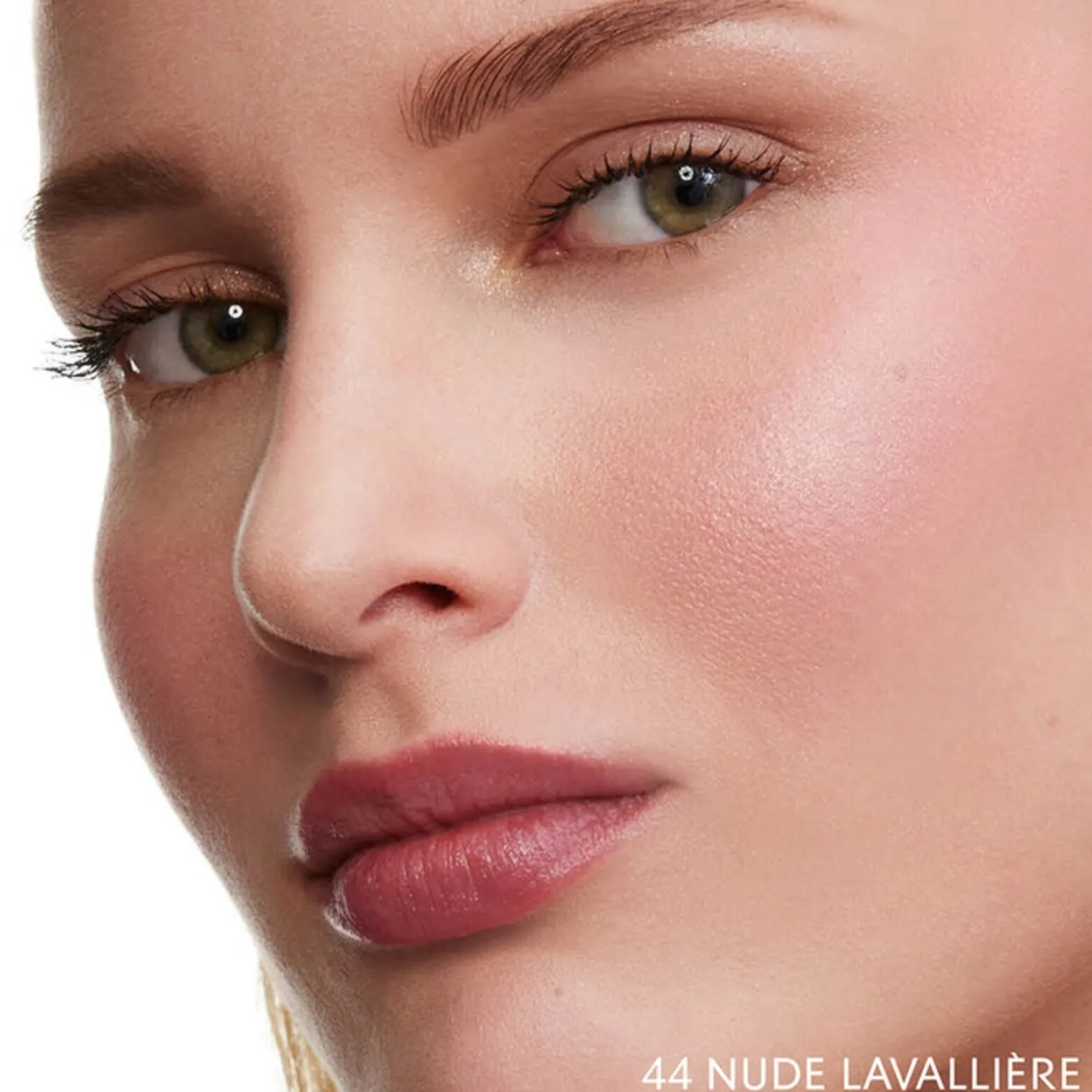 Yves Saint Laurent Make Me Blush Bold Blurring Blush 44 Nude Lavallière 6g (0.21oz)
